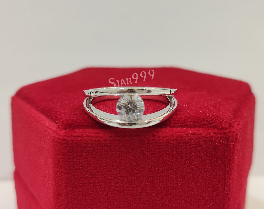 Solitaire Round Diamond Engagement Ring In 925 Sterling Silver