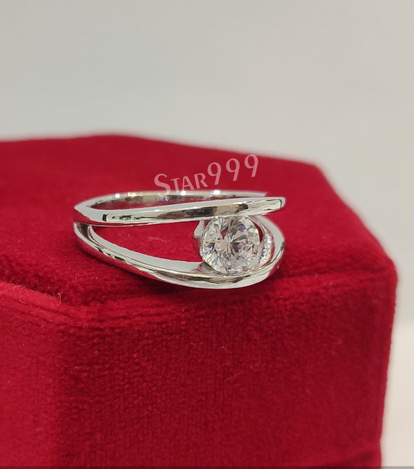 Solitaire Round Diamond Engagement Ring In 925 Sterling Silver